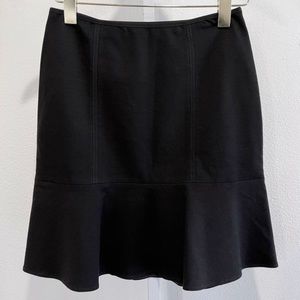 White House Black Market Lined Flare Ruffle Skirt Black
Size 4P